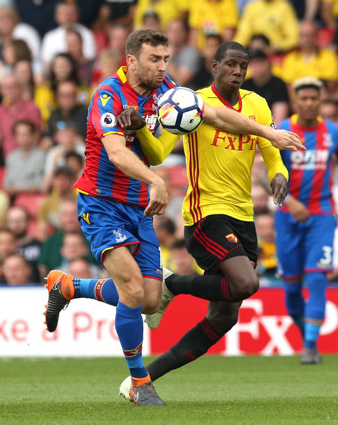 导致严厉的 导致严厉的